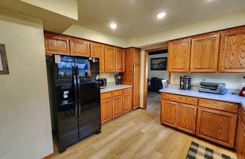 Brookings House | Spacious home with large yard and hot tub- Nearby beach access and dog Friendly!