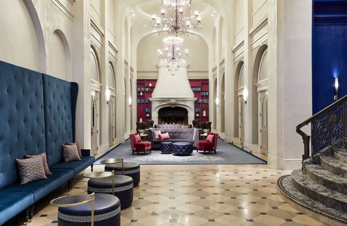 Inner Richmond Hotel | Spacious Modern Room in San Francisco Downtown - 1 Mile from Union Square