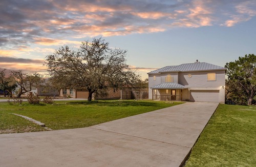 Canyon Lake House | Spacious Ranch Lake Retreat Hot Tub, Tesla Charger
