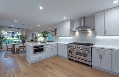 Verdugo Viejo House | Spacious & Remodeled 4-bedroom house in a quite Glendale neighborhood.