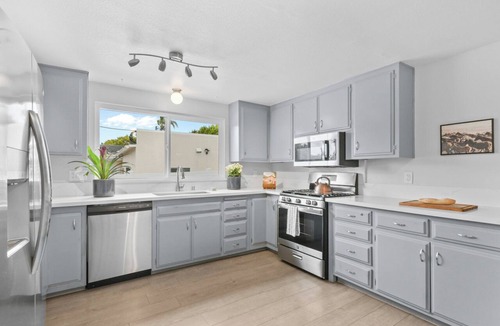 South Park House | Spanish Charm in South Park/SLEEPS 10
