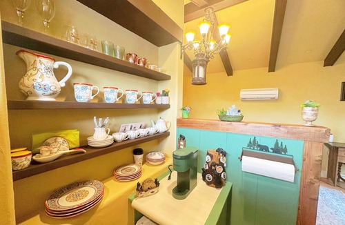 University Heights Apartment | Spanish Style Cozy Studio