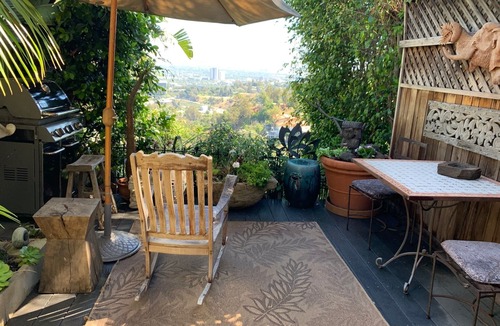 Hollywood Hills Apartment | *SPECIAL PRICING* Hollywood Hills PRIVATE Guest Quarters with Spectacular Views
