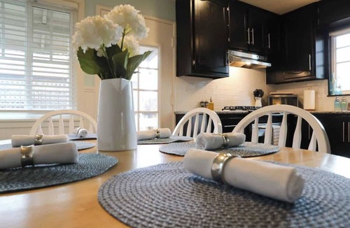 Aptos Cottage | Spruce Beach Cottage - Walk to beach