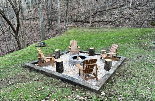 Chalet Village Cabin | Stairway to Heaven Secluded Cabin, 3 King Suites, Firepit, Hot Tub, Arcade