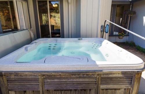 Oakhurst House | Starry Pines- Hot Tub