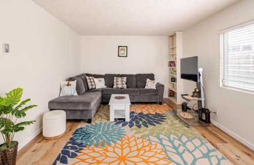 Hillcrest Apartment | Stay in the Heart of Hillcrest!
