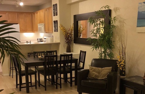 Pacific Terrace Condo | Stay nearby Gaslamp, Convention Center, Petco Park and All Main Attractions