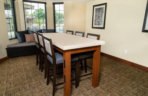 Newark Hotel | Staybridge Suites - Newark - Fremont by IHG