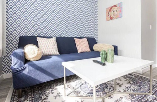 Mission Hills Apartment | Staycation in Old Town ⭐️ Walk to All. Parking+WiFi