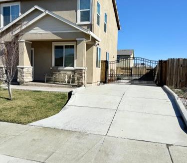 Rio Vista Villa | #stayRioVista Farmhouse near river- Entire House with RV parking