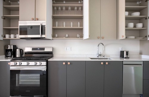 Palms Apartment | Stellar Culver City Studio w/Gym, Lounge & Grill, nr 405, by Blueground