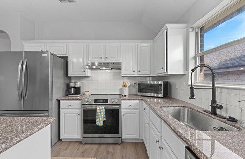 Stone Oak House | Stone Oak Hideaway, Cozy 3 Bedroom Home in North San Antonio - Close to Golf!