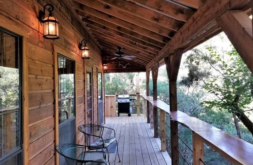 Bulverde Cabin | Stoney Porch Guest Cabin - Nestled in the Beautiful Texas Hill Country