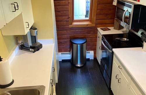 Stratton Mountain House | Stratton Mountain Home Hot Tub, Fire Pit and walk to the mountain.