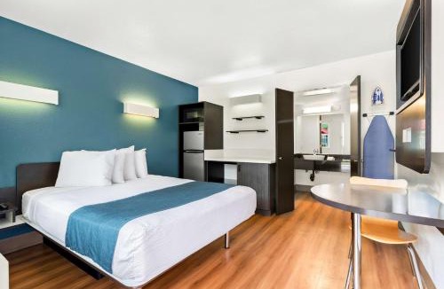 Carpinteria Hotel | Studio 6 Suites Carpinteria, CA Santa Barbara South