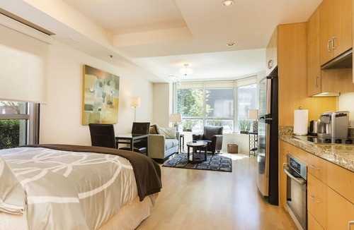 Civic Center Condo | Studio with Rooftop Deck!