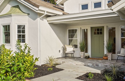Pleasant Hill House | Stunning new 3,800 sq ft home, close to restaurant's and shops