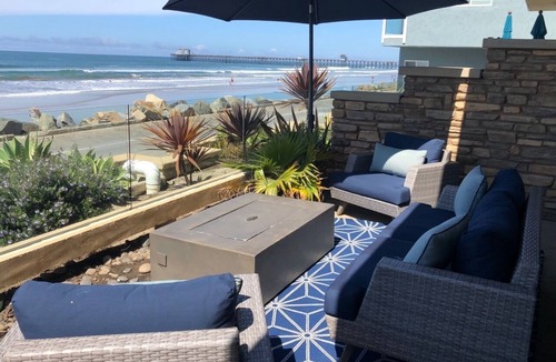 Townsite House | Stunning Seahorse Beach Villa🐬Beachfront Modern Luxury🌊AC☀️gourmet kitchen🙌🏻5 beds