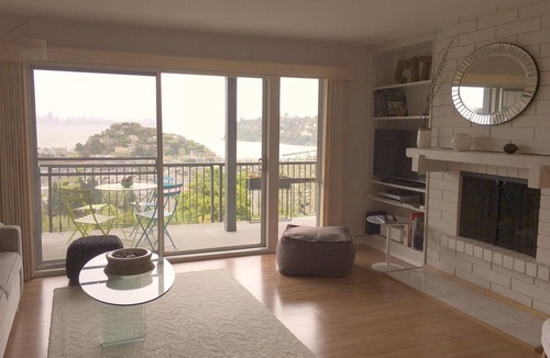 Belvedere Tiburon Condo | Stunning SF Views From Cozy 1-Bedroom Pied-A-Terre
