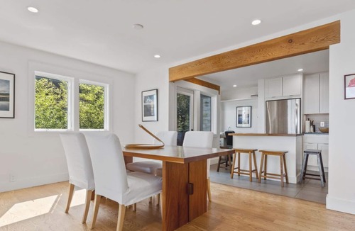 Brisbane House | Stunning Views by the Bay 2BR