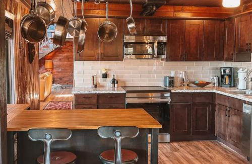 Morongo Valley Apartment | Stunning Views, Spa, Soak Pool Starfire Lodge