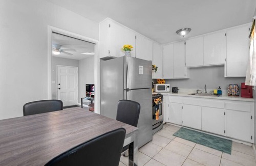 North Park Apartment | Stylish & Comfy Gem: Walk To Everything ~ Parking!