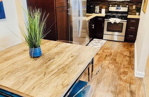 Thousand Oaks Apartment | Stylish & Cozy 1BR Retreat Perfect for Work & Travel Prime Location!