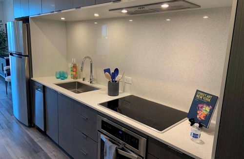 Midtown Sacramento Apartment | Stylish Midtown of Sacramento Luxurious and Spacious Studio at level 6 nice view
