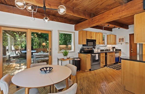 Guerneville House | Stylish, Private, Sunny Spot close to Everything - Excellent Location!