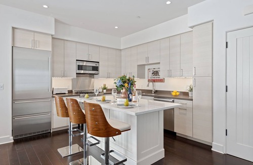 Santa Barbara Apartment | Stylish Studio Apartment in the Heart of Downtown Santa Barbara!