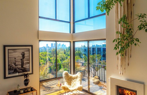 Beverly Hills Apartment | Stylish WEHO Penthouse with roof garden in prime LA Location