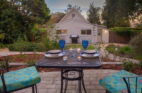 Summerland House | Summerland Stagecoach Cottage - A Historic Treasure in Summerland