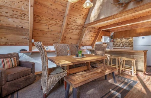 Chamberlands House | Sunny Cabin in Chamberlands HOA Pool & Beach Access!