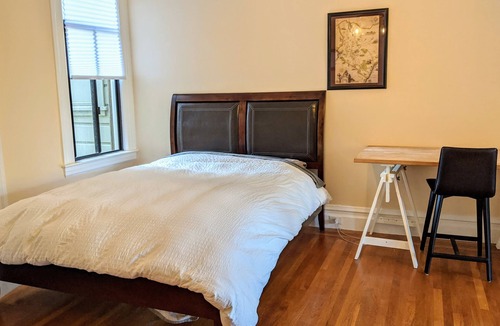 Mission District Apartment | Sunny Large Unit on Two Level in the Mission 4 Bedrooms/3 Bathrooms