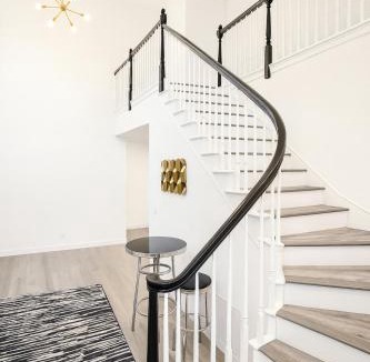 Sunset Park Apartment | Sunny Santa Monica House - Hot Tub, Game Room, BBQ, Projector