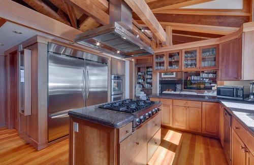 Tahoe Woods House | Sunrise by Sunnyside - Lakefront - TLUXP