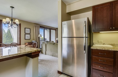 Killington Condo | Sunrise West Glade K1 ski on ski off with a wonderful community sports center.
