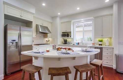 Village of La Jolla House | Sunset West | La Jolla 7BR with Rooftop Deck