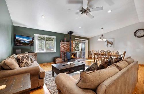 Christmas Valley House | Tahoe Frost - Air conditioned 4 bedroom Tahoe home