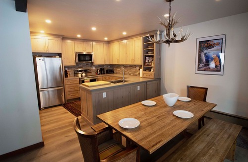 Tahoe Tavern House | Tahoe Tavern Condo in Lake Front Complex