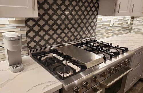 West Sacramento Villa | Tesla EV Charger heated Pool Hot Tub Spa Near Airport, UC Davis, Old Sac, DT