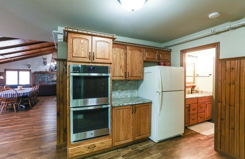 Stouchsburg House | Texter Mountain Lodge - 105 Acre Mountain Home
