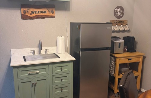 Northeast Colorado Springs Apartment | The Bear Den Retreat - Welcoming 1-bedroom apartment in Colorado Springs