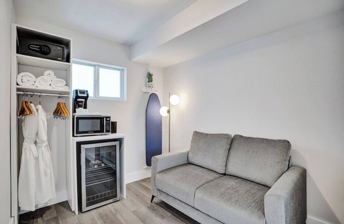 Galt Mile Apartment | The Botanica - Forest