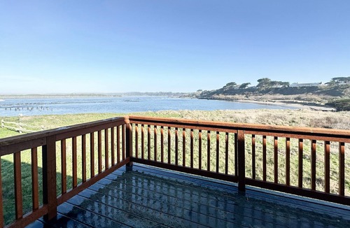 Bandon House | The Coquille River Retreat