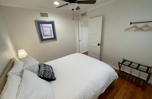 El Centro Villa | The Corner Cottage