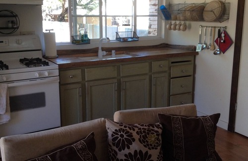 Foresthill House | The Cottage In Foresthill On Main Street, in walking distance to wedding sites
