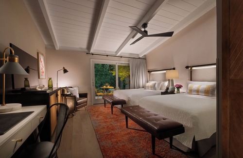 Menlo Park Hotel | The Cottages Hotel