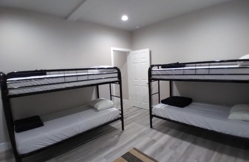 Pico-Union Apartment | THE HOSTEL @ GOSHEN